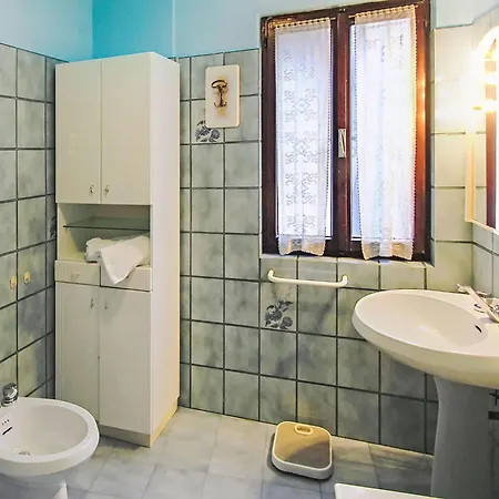 Nyaraló Iside By Interhome