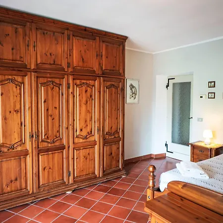 Nyaraló Iside By Interhome