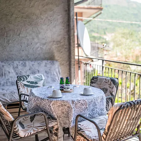 Nyaraló Iside By Interhome